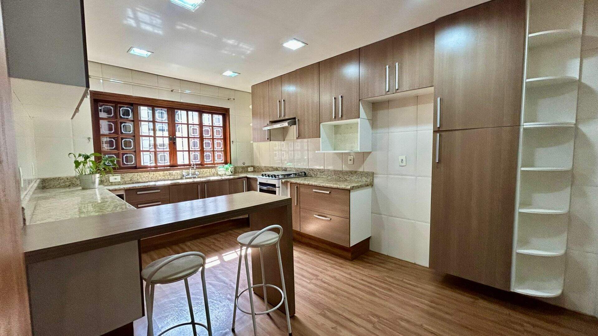 Casa à venda no Jardim Colonial: 