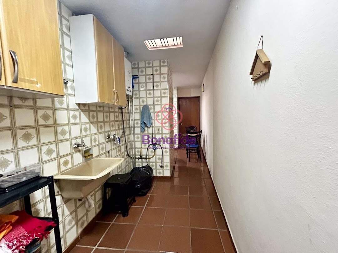 Casa à venda no Anhangabaú: 