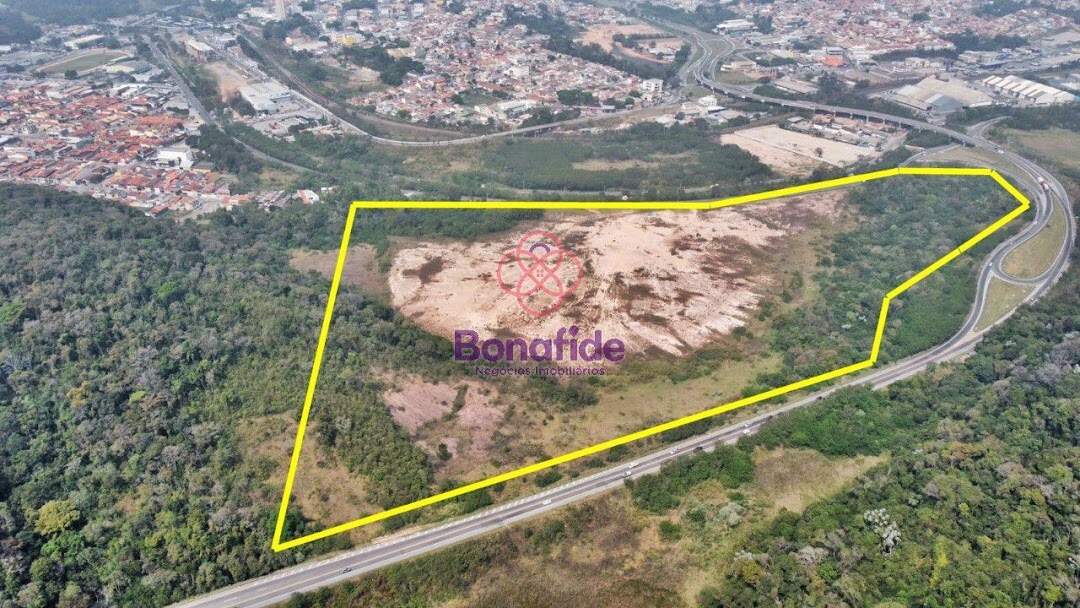 Área à venda no Chácara Lagoa Branca: 