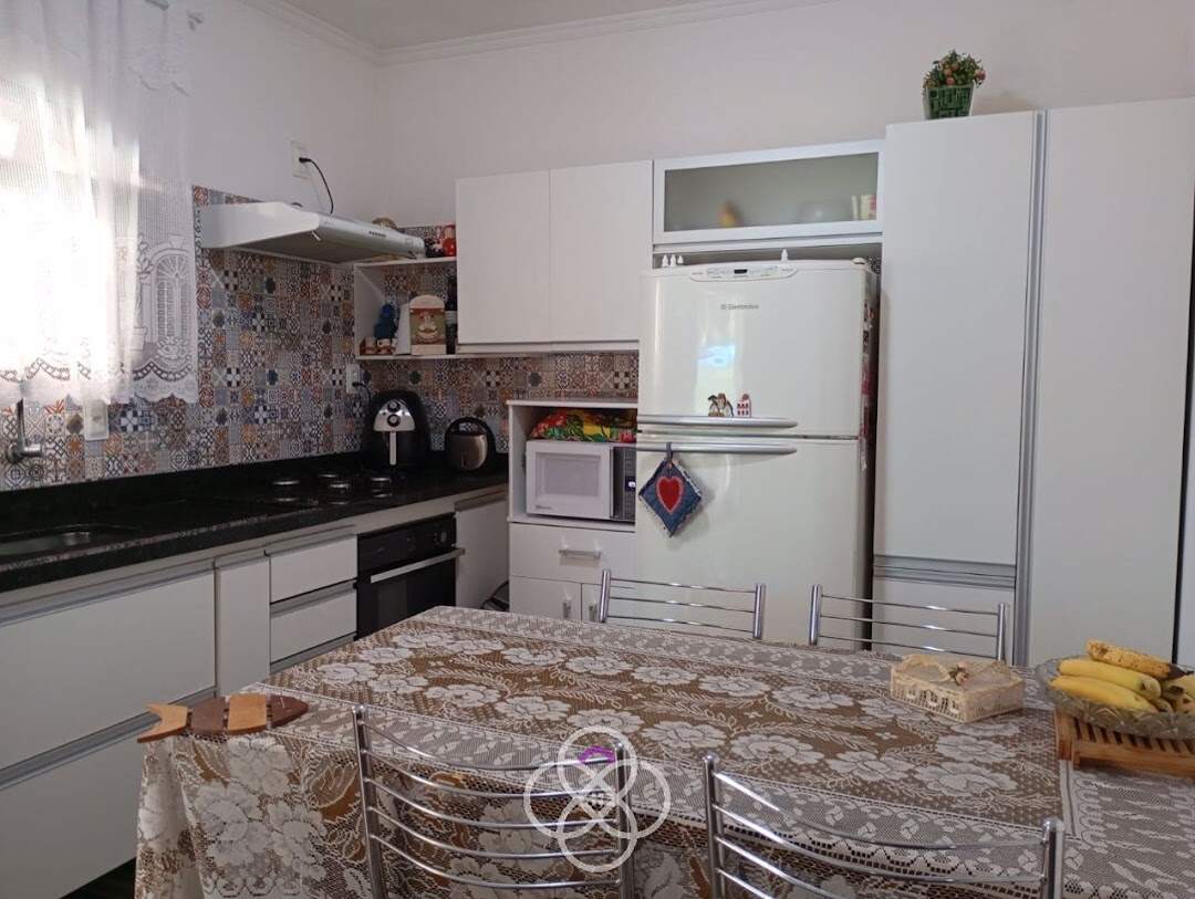 Casa à venda no Jardim Quintas das Videiras: 