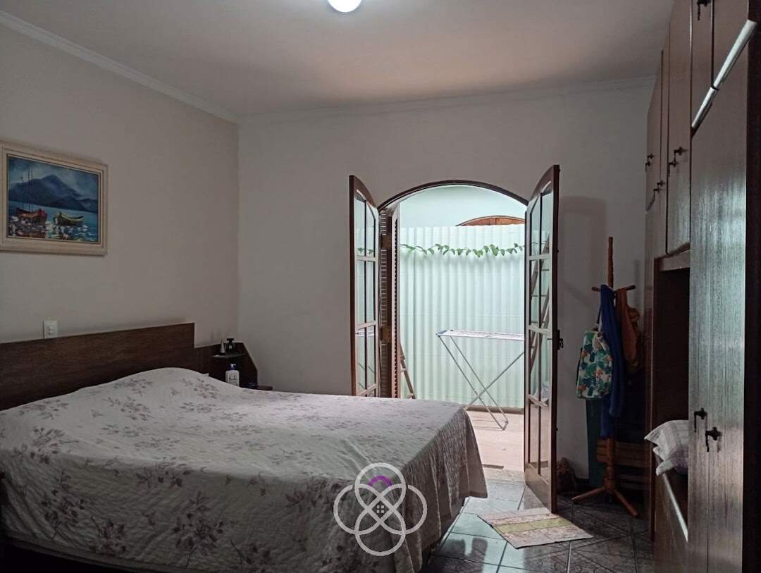 Casa à venda no Jardim Quintas das Videiras: 