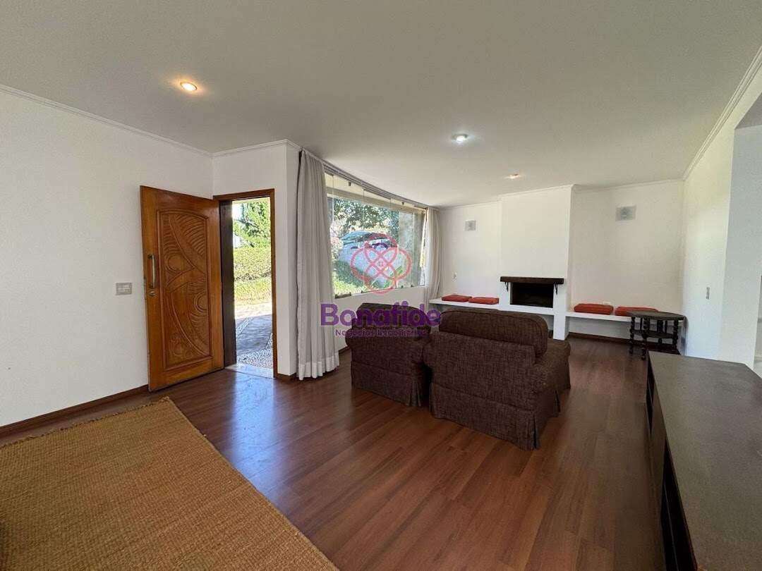 Casa à venda no Alpes dos Araçás (Jordanésia): 