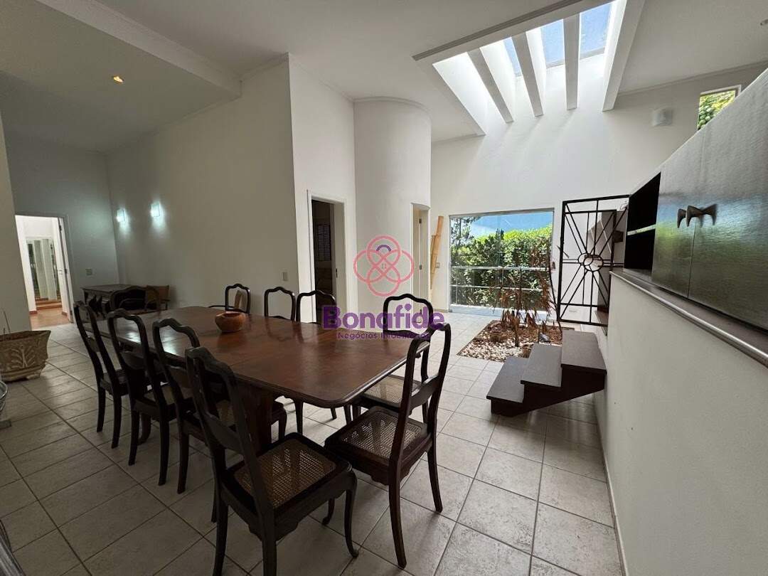 Casa à venda no Alpes dos Araçás (Jordanésia): 