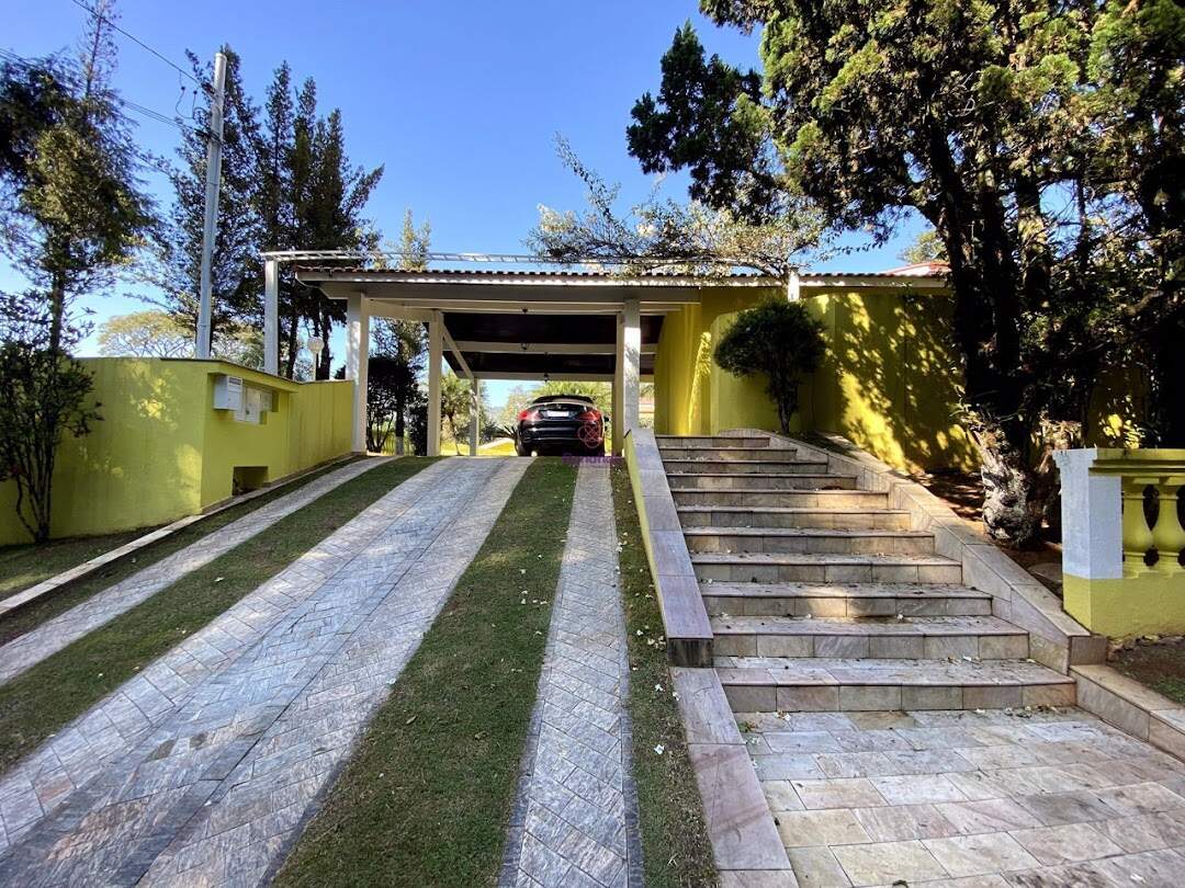 Casa à venda no Alpes dos Araçás (Jordanésia): 