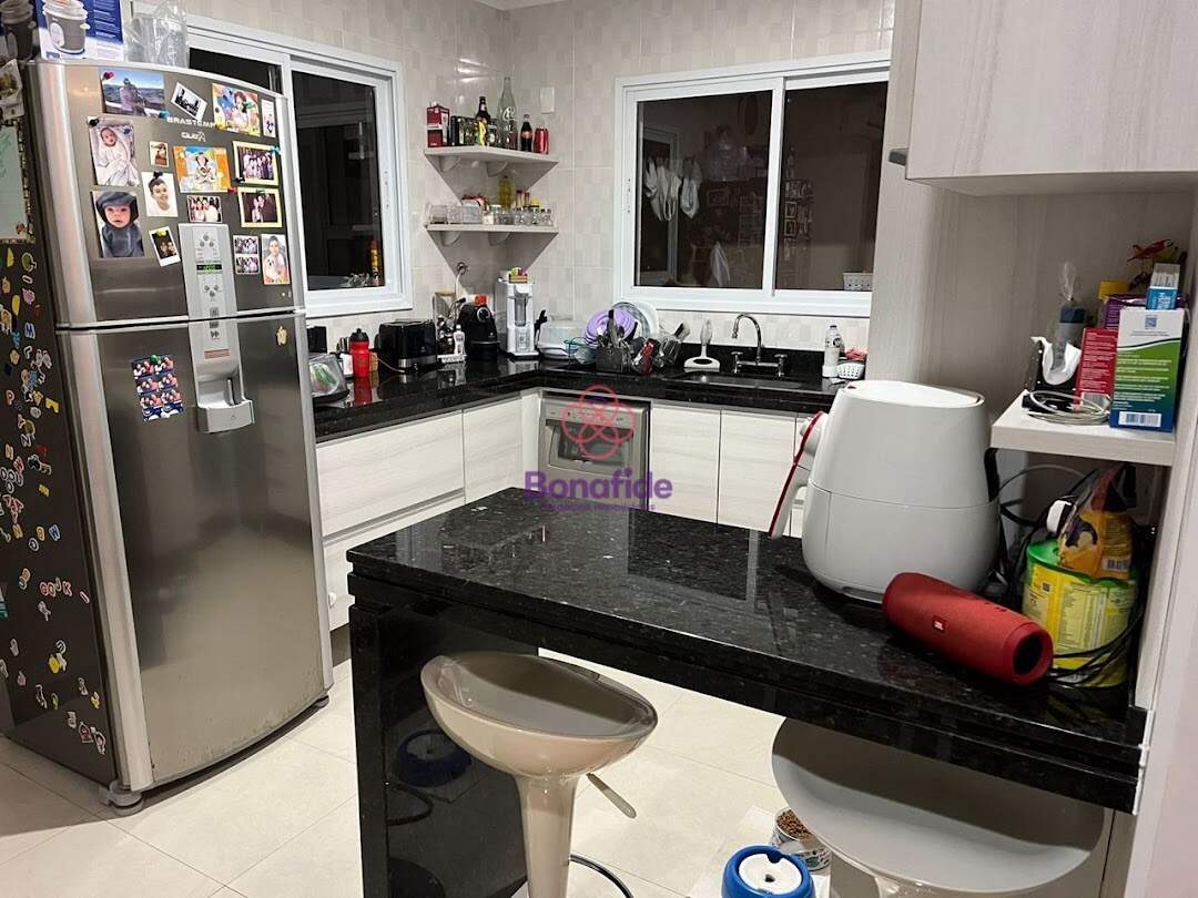 Casa à venda no Medeiros: 