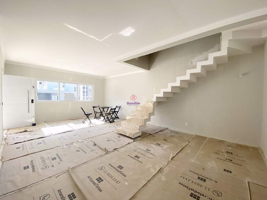 Casa à venda no Medeiros: 