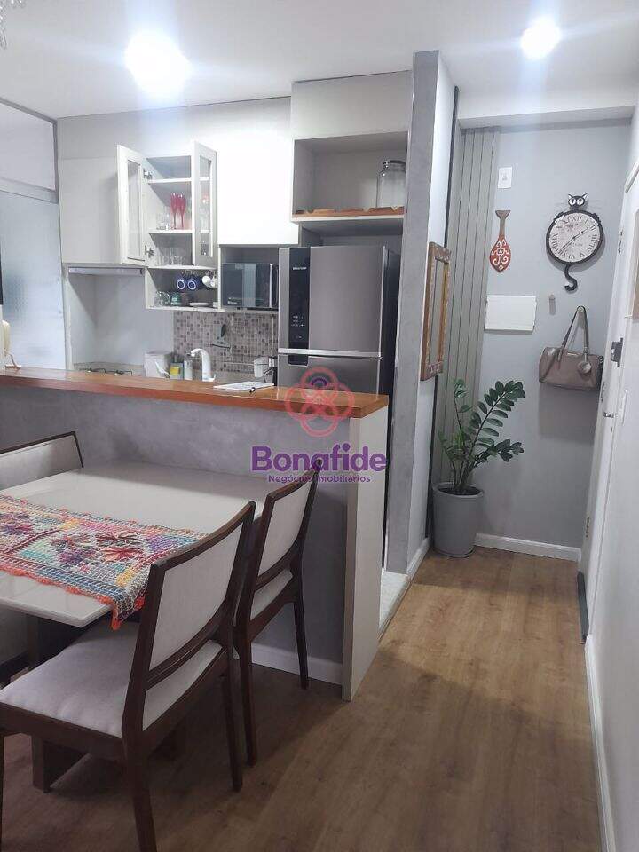 Apartamento à venda no Jardim das Samambaias: 