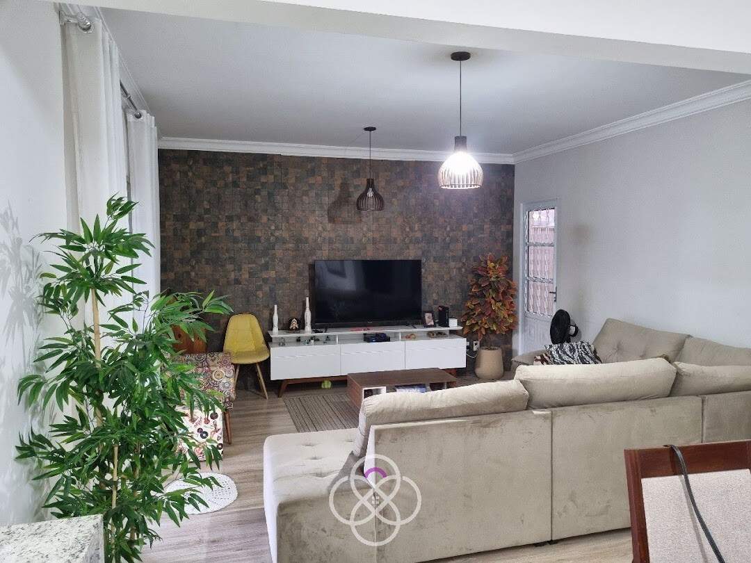 Casa à venda no Parque Centenário: 