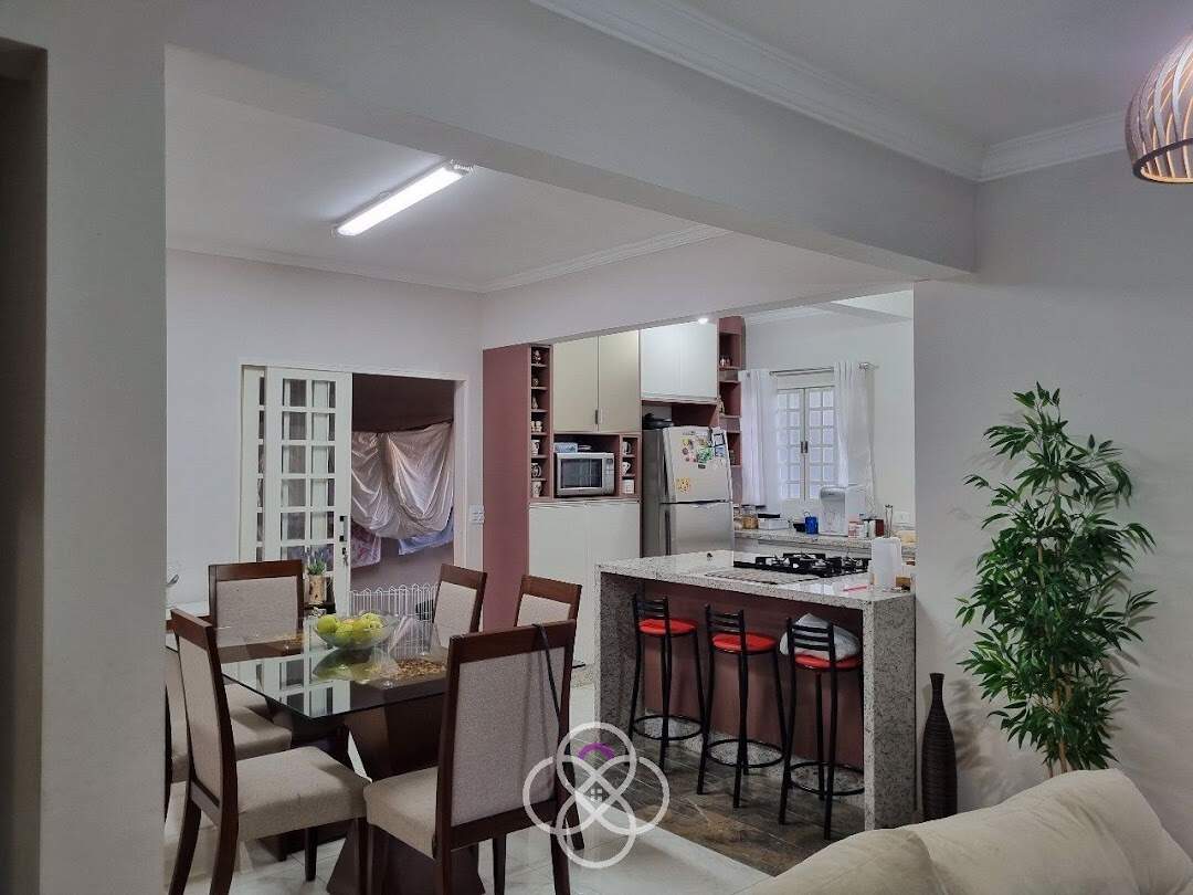 Casa à venda no Parque Centenário: 