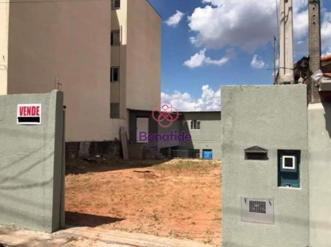 Terreno à venda no Jardim Tannus: 