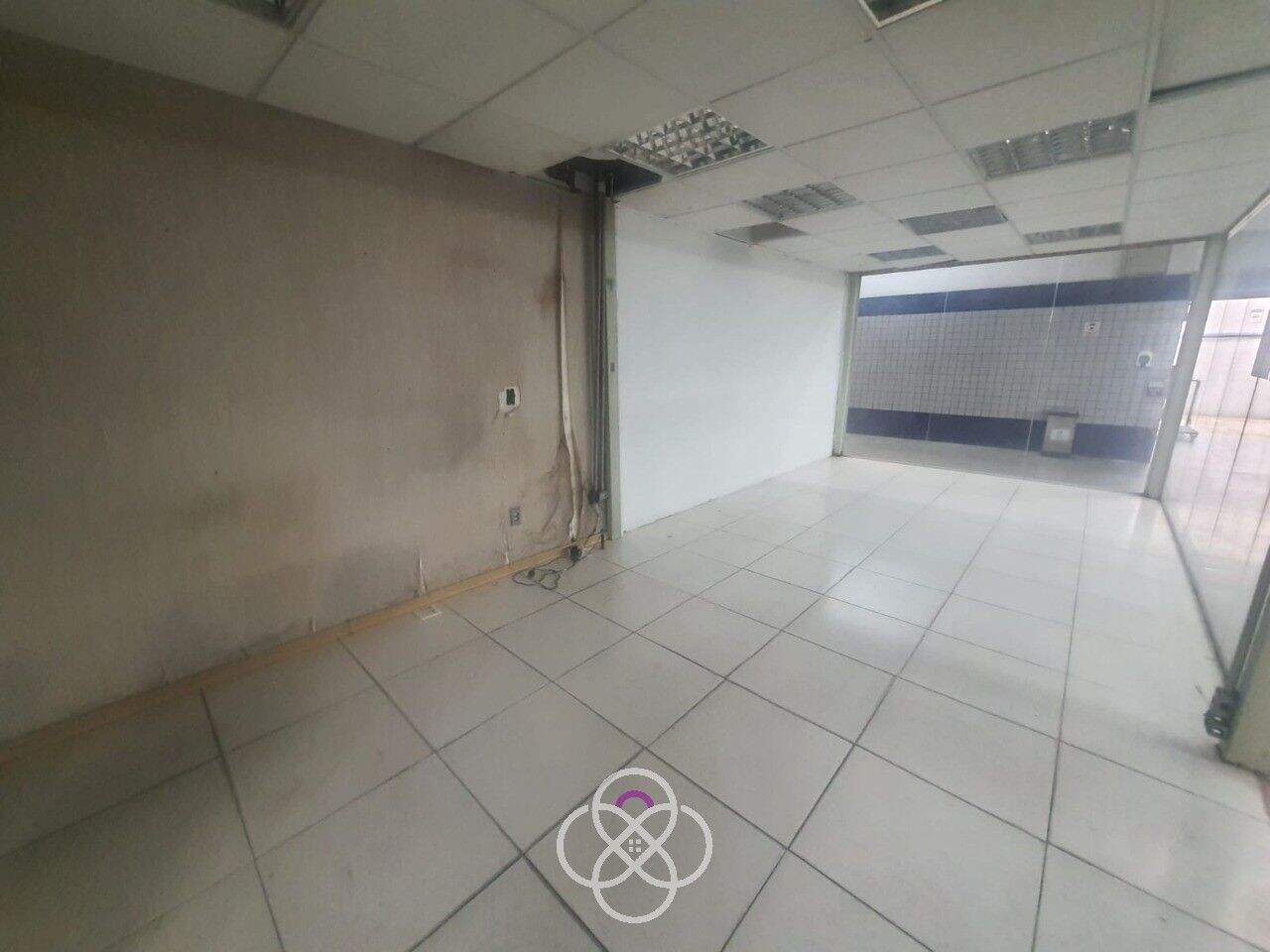 Loja à venda no Jardim São Bento: 