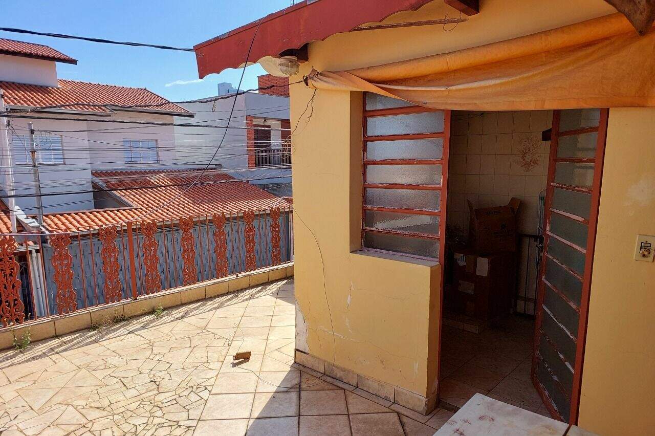 Casa à venda no Anhangabaú: 