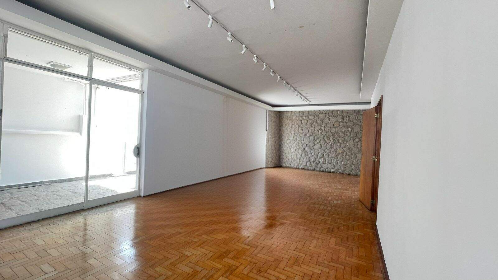 Casa à venda no Centro: 