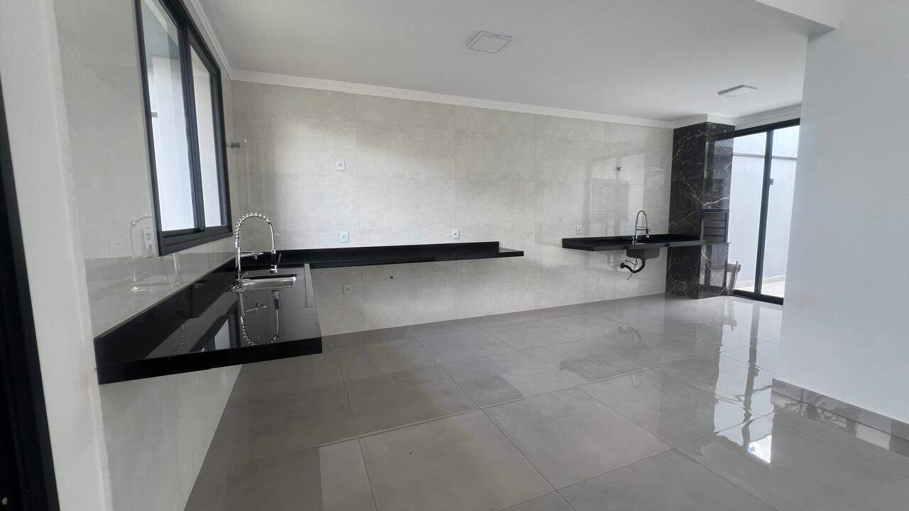 Casa à venda no Jardim Marambaia: 