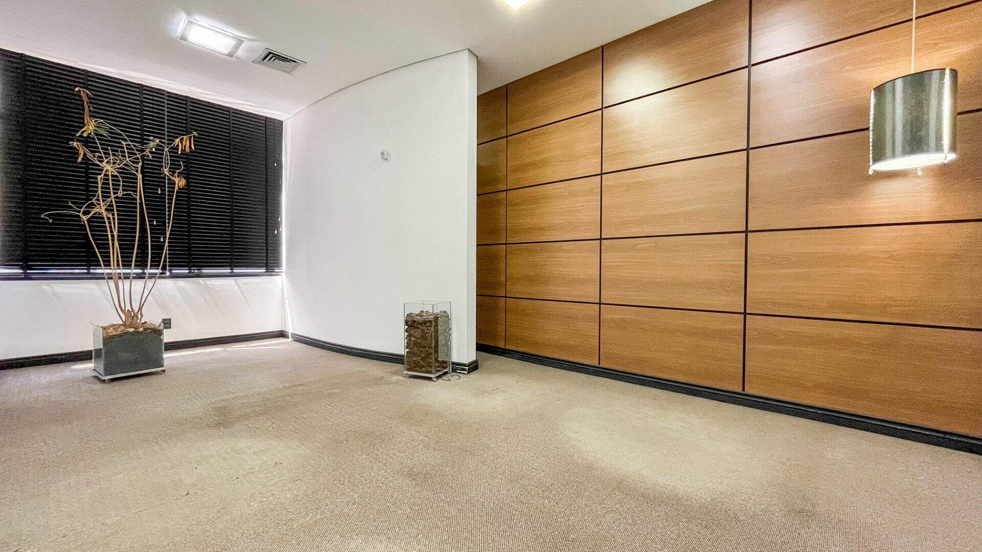 Prédio à venda no Anhangabaú: 