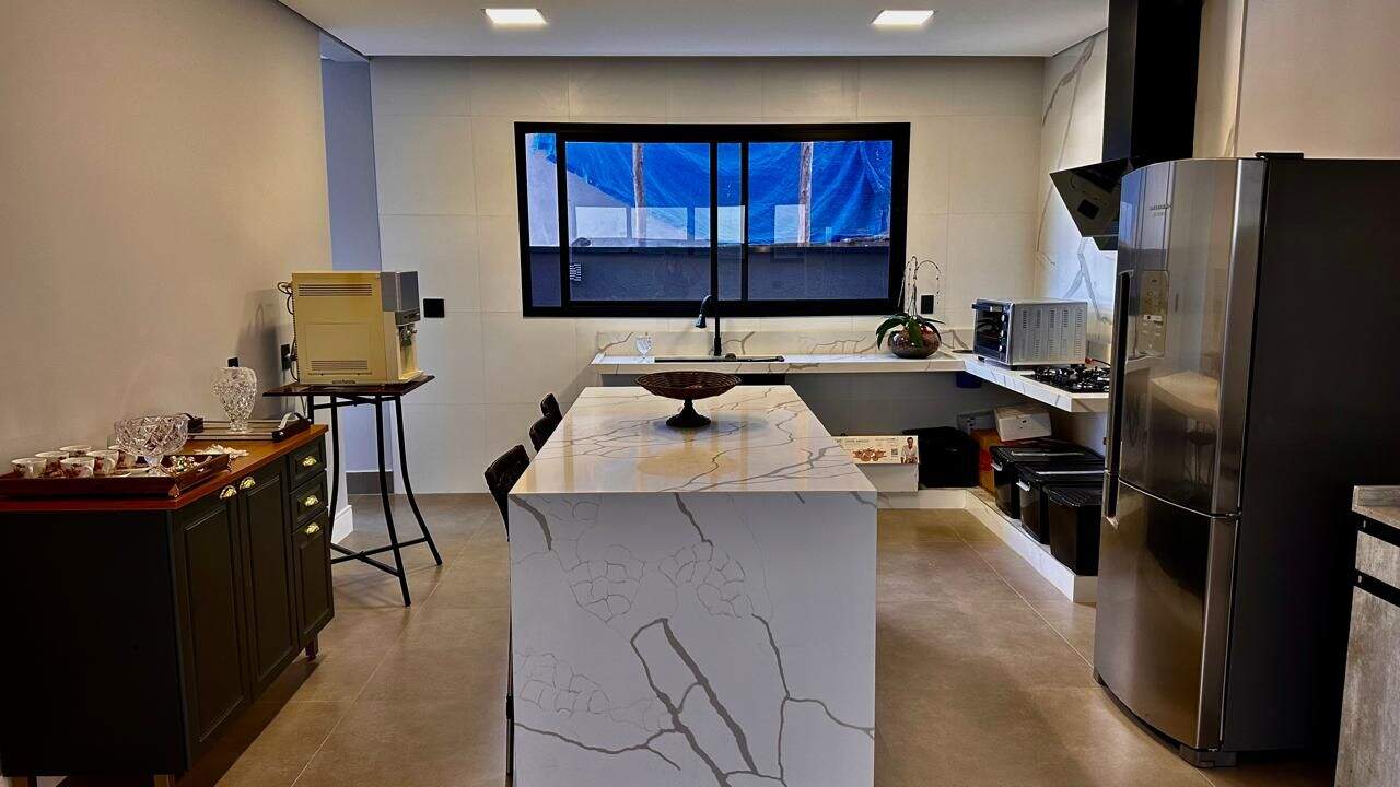 Casa à venda no Loteamento Reserva da Serra: 