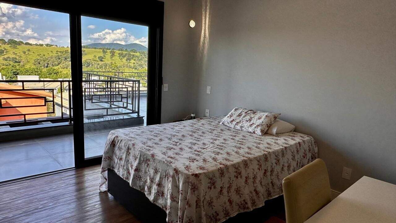 Casa à venda no Loteamento Reserva da Serra: 