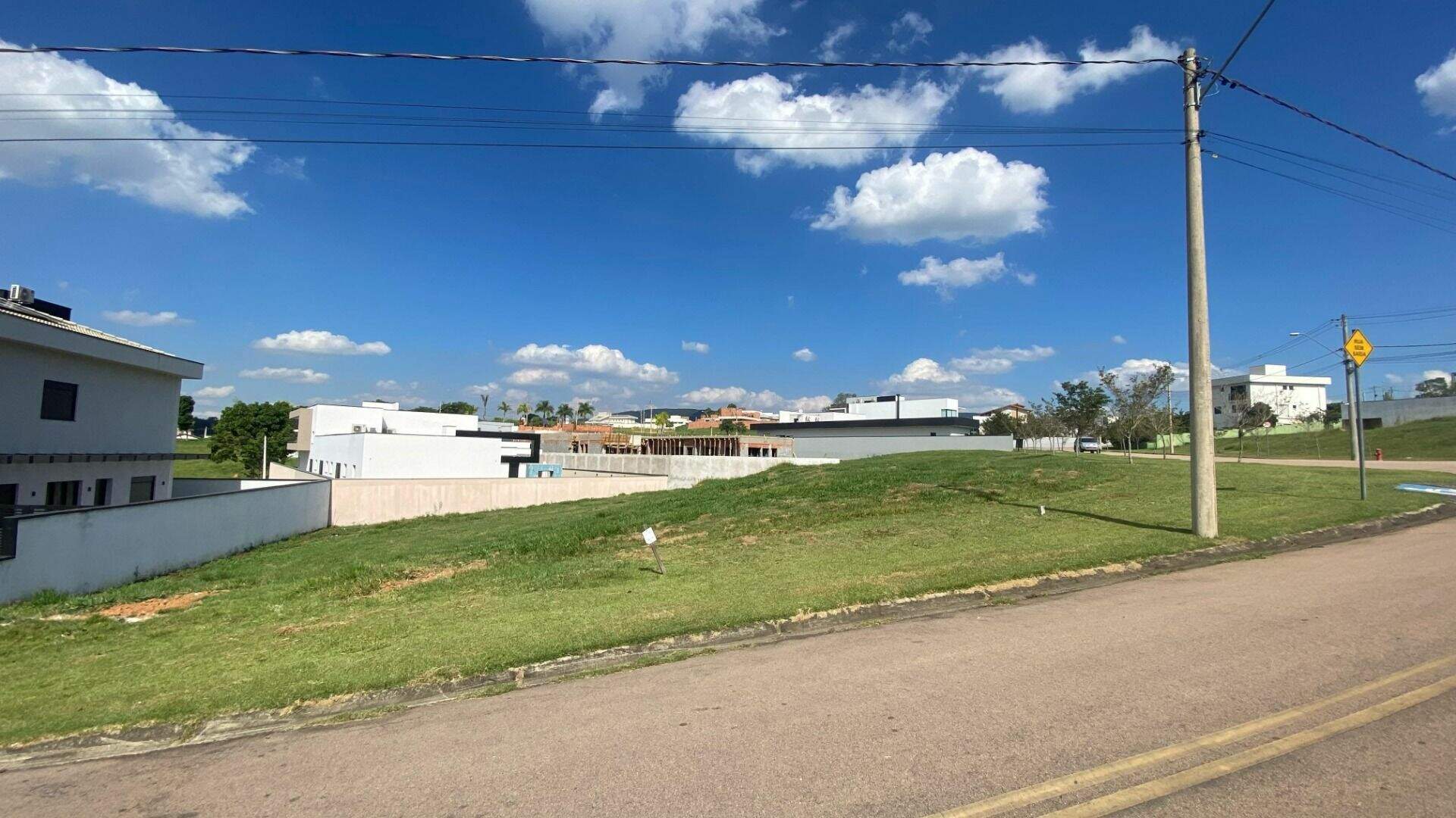 Terreno à venda no Medeiros: 