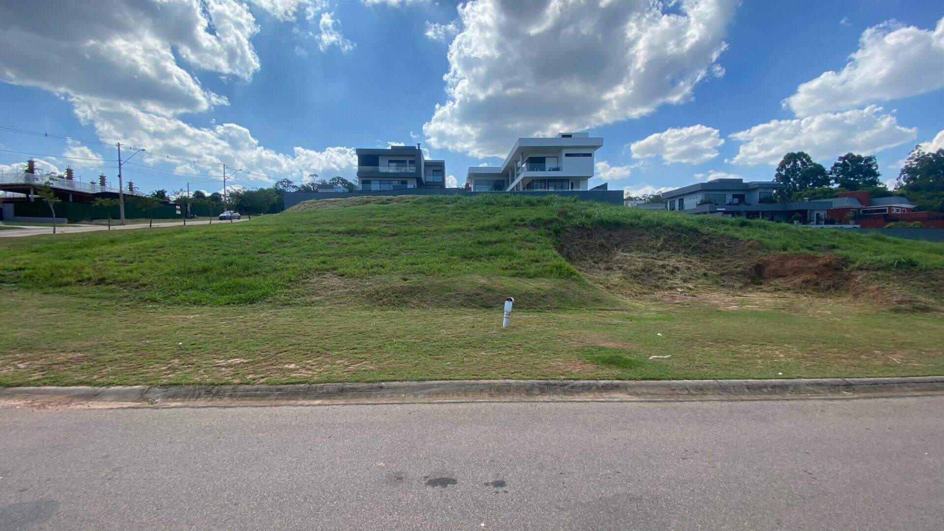 Terreno à venda no Medeiros: 