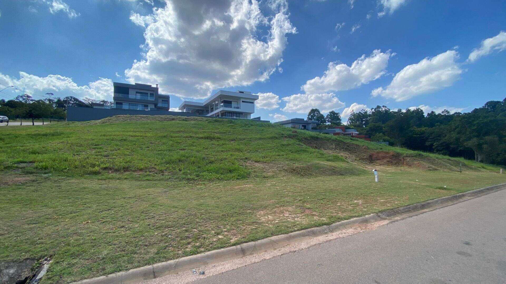 Terreno à venda no Medeiros: 