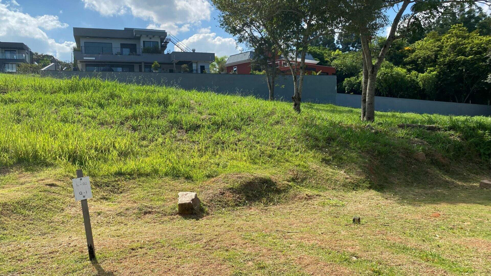 Terreno à venda no Medeiros: 