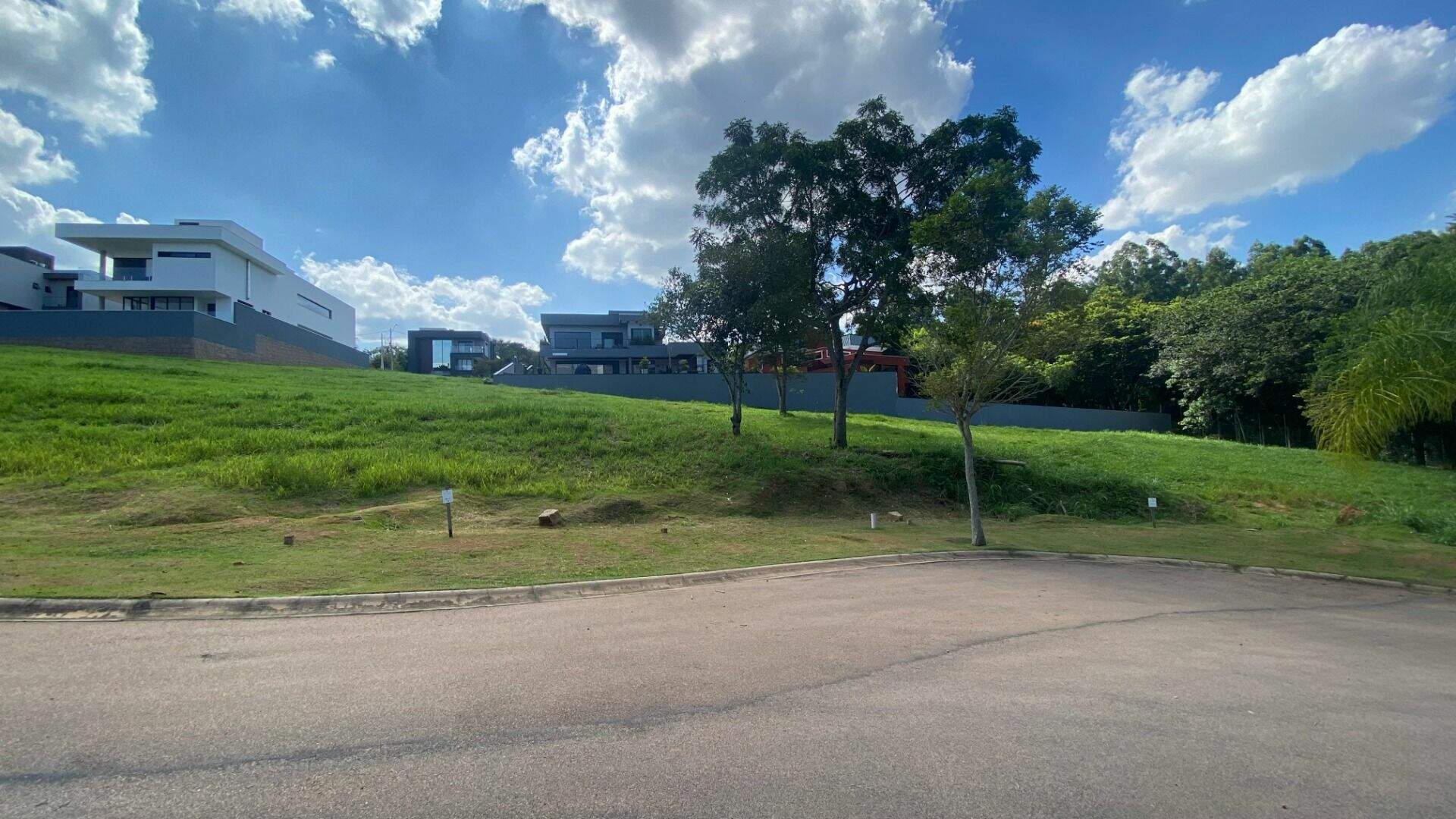 Terreno à venda no Medeiros: 