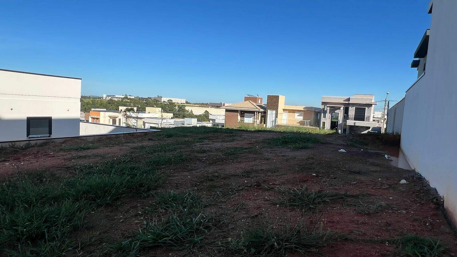 Terreno à venda no Recanto Quarto Centenário: 