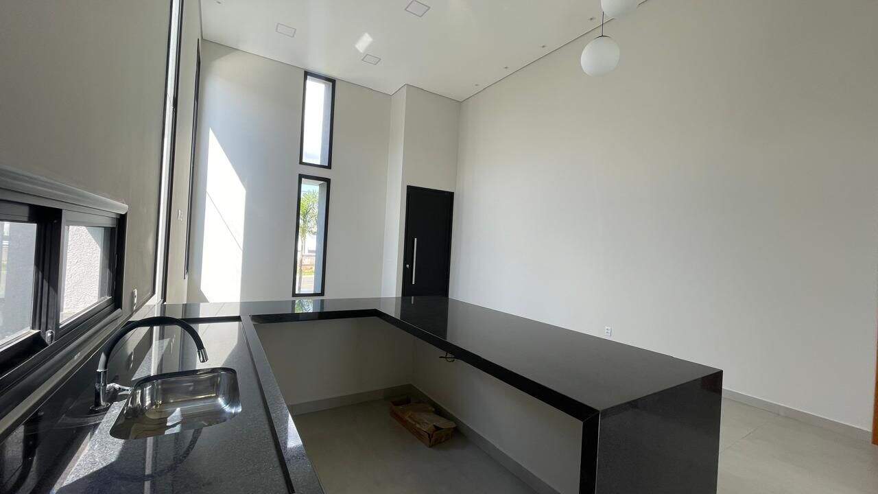 Casa à venda no Jardim Primavera: 