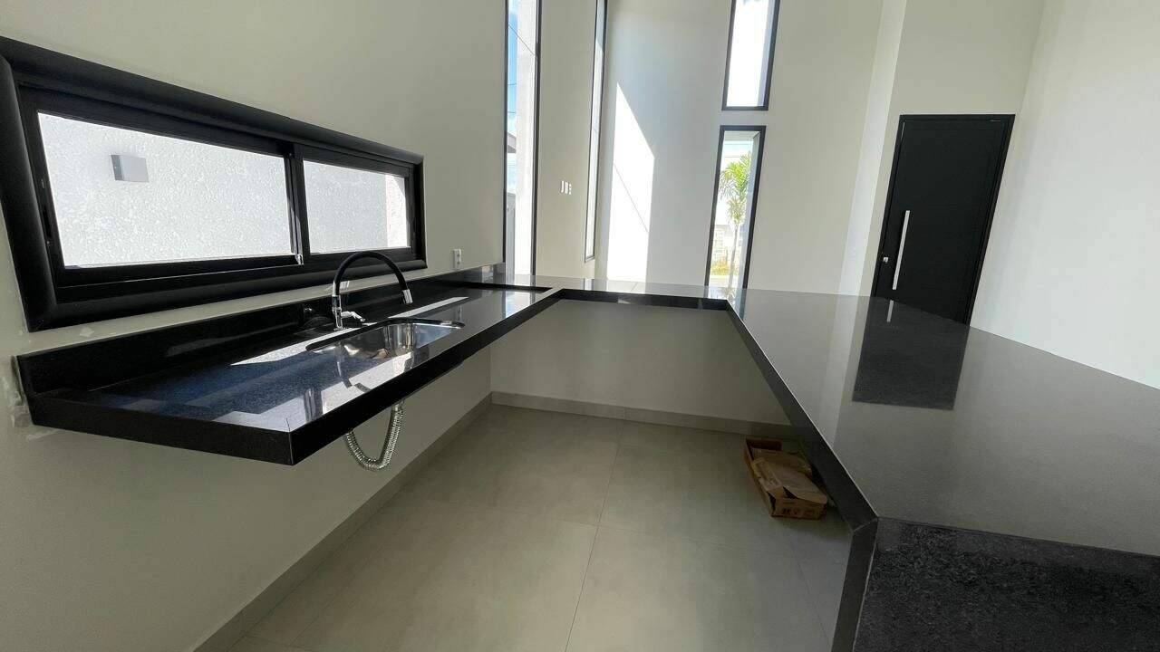 Casa à venda no Jardim Primavera: 