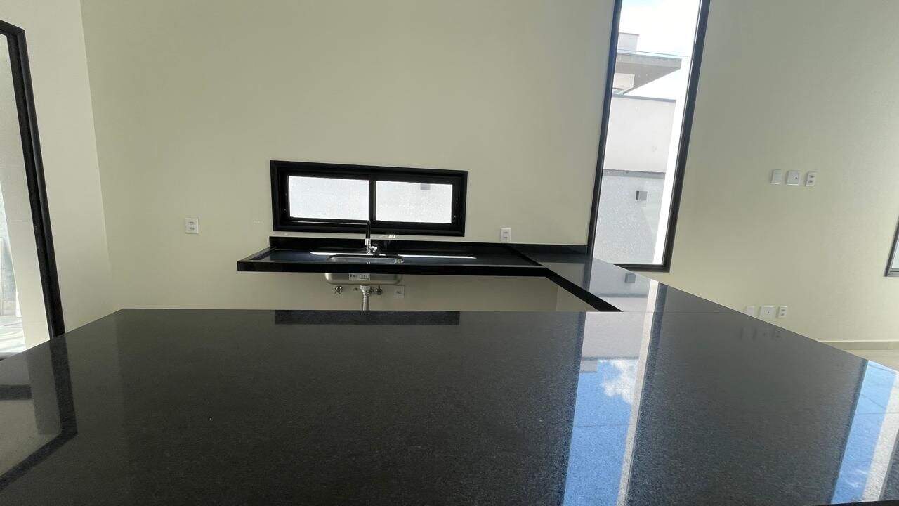 Casa à venda no Jardim Primavera: 