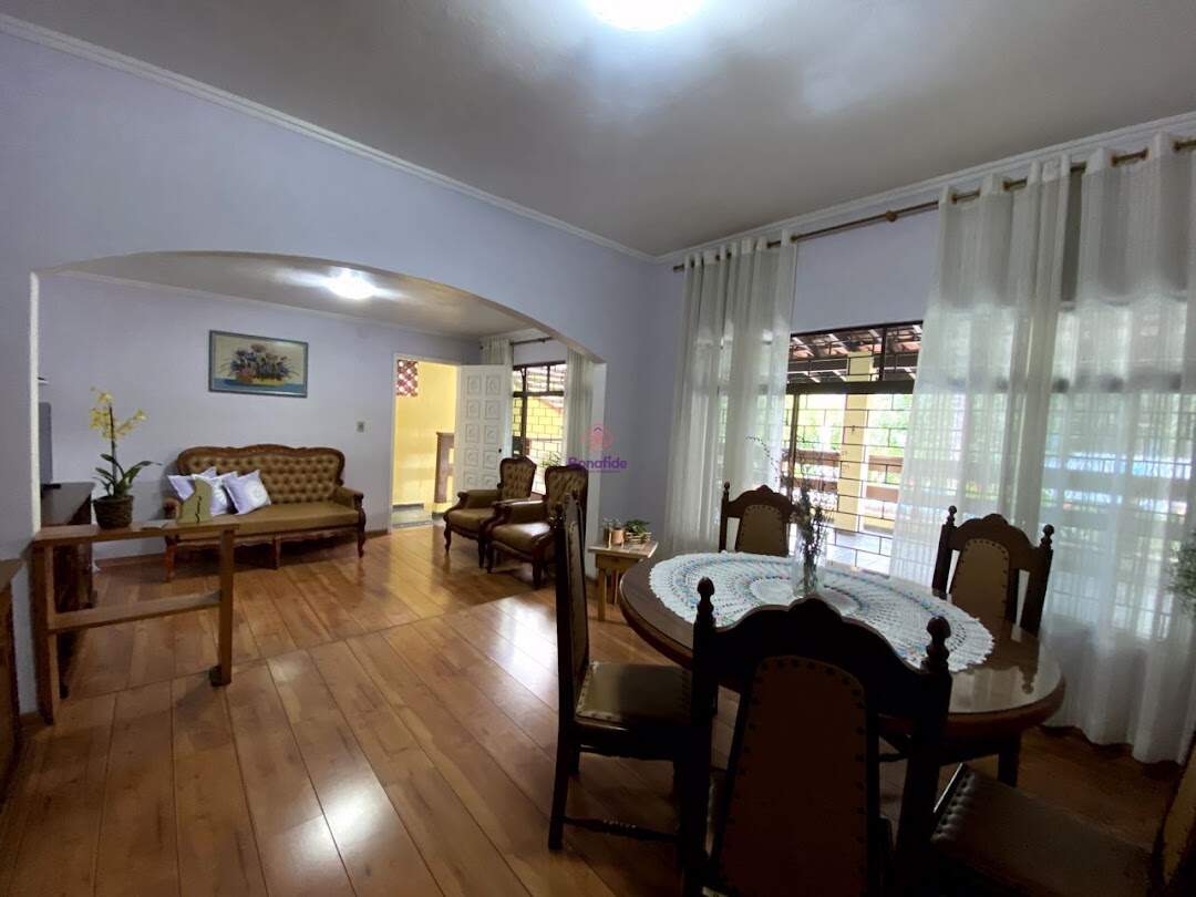 Casa à venda no Jardim Itália: 