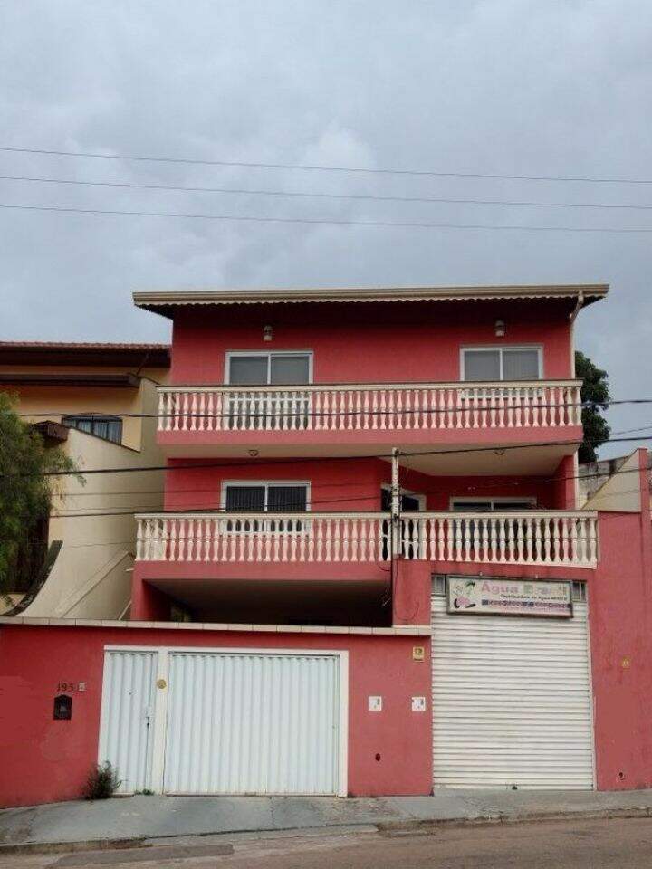 Casa à venda no Jardim Estádio: 