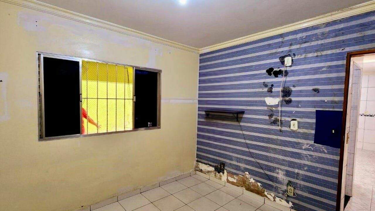 Sobrado à venda no Parque Brasília: 