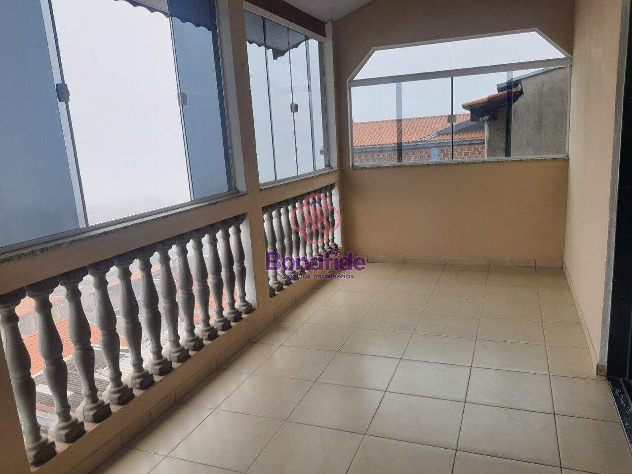 Sobrado à venda no Vila Popular: 