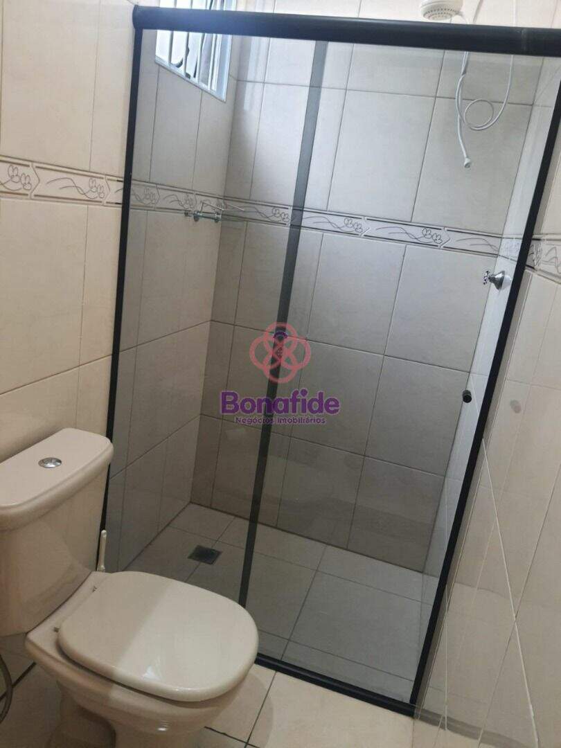 Sobrado à venda no Vila Popular: 