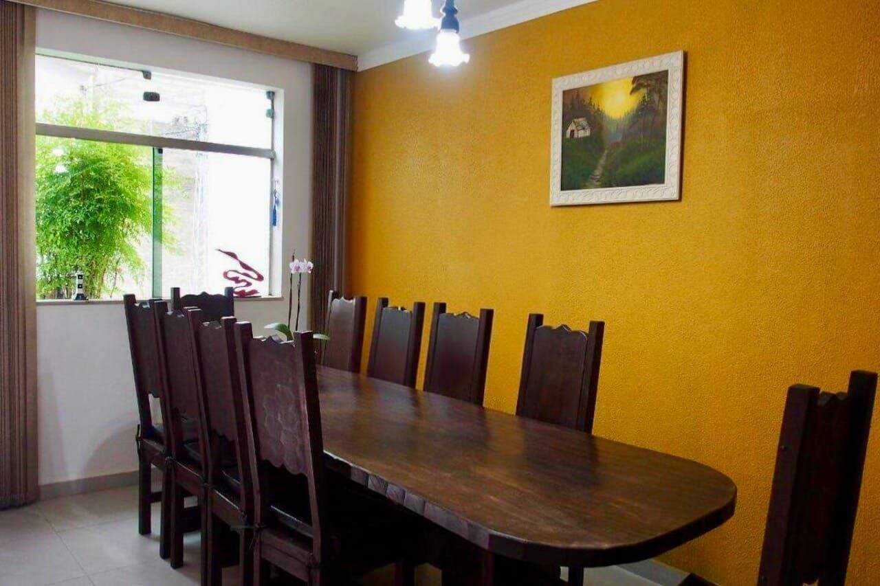 Sobrado à venda no Centro: 