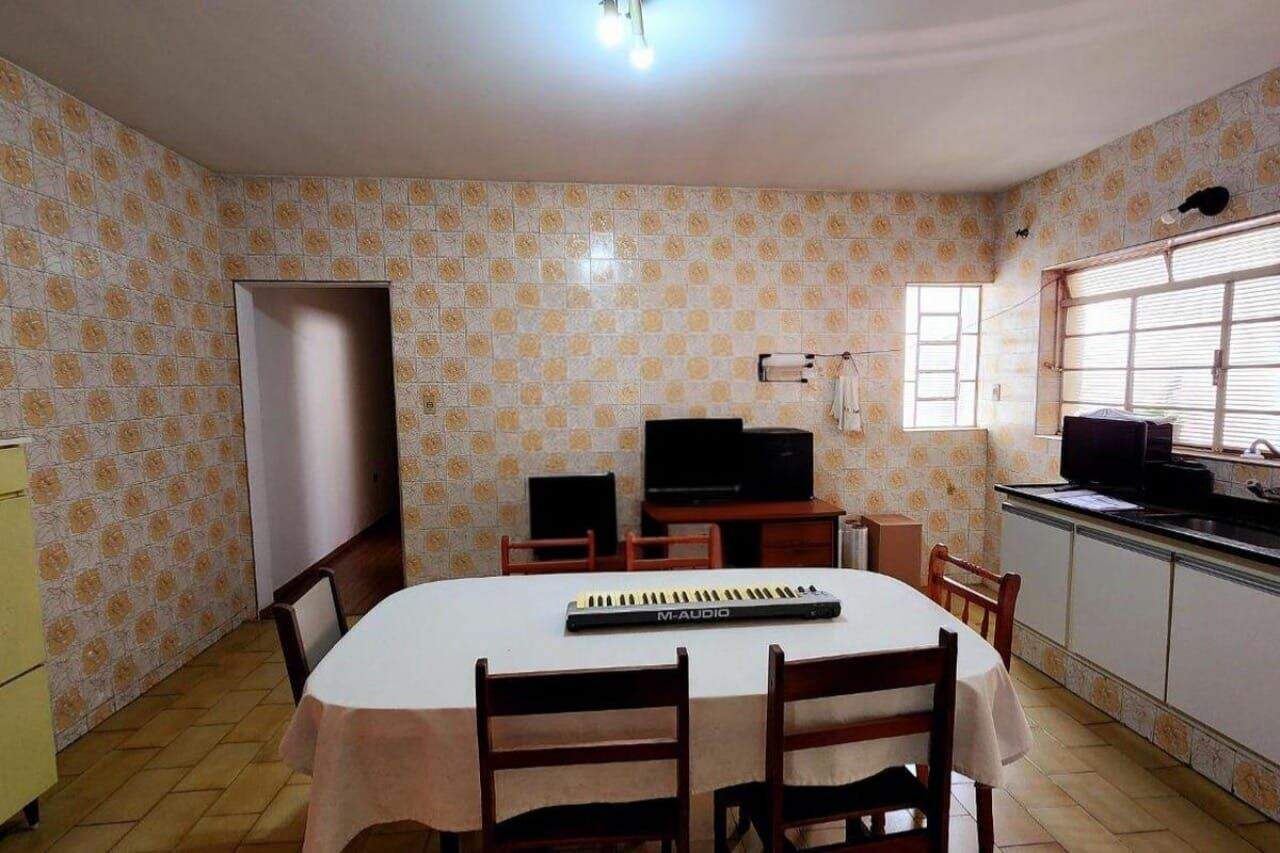 Casa à venda no Vila Vianelo: 
