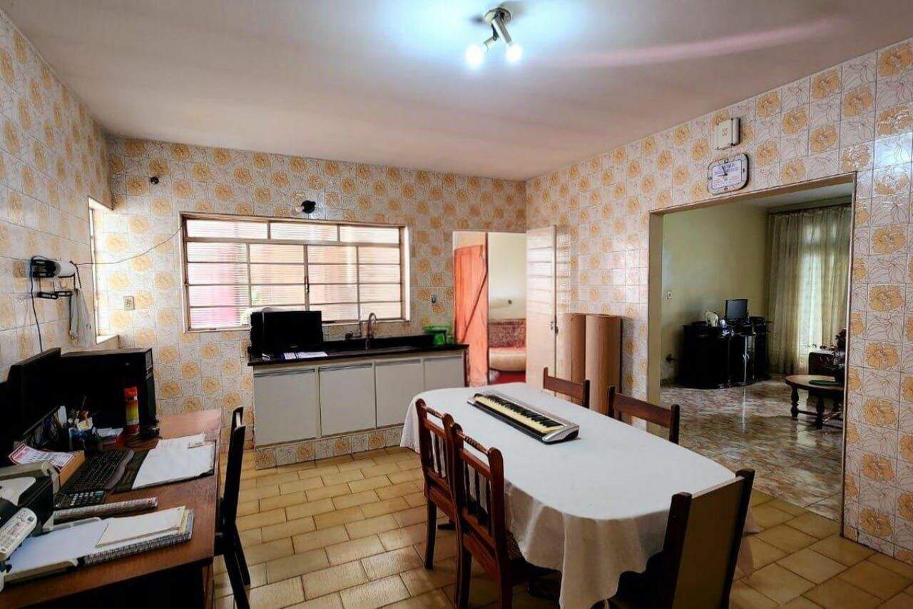 Casa à venda no Vila Vianelo: 