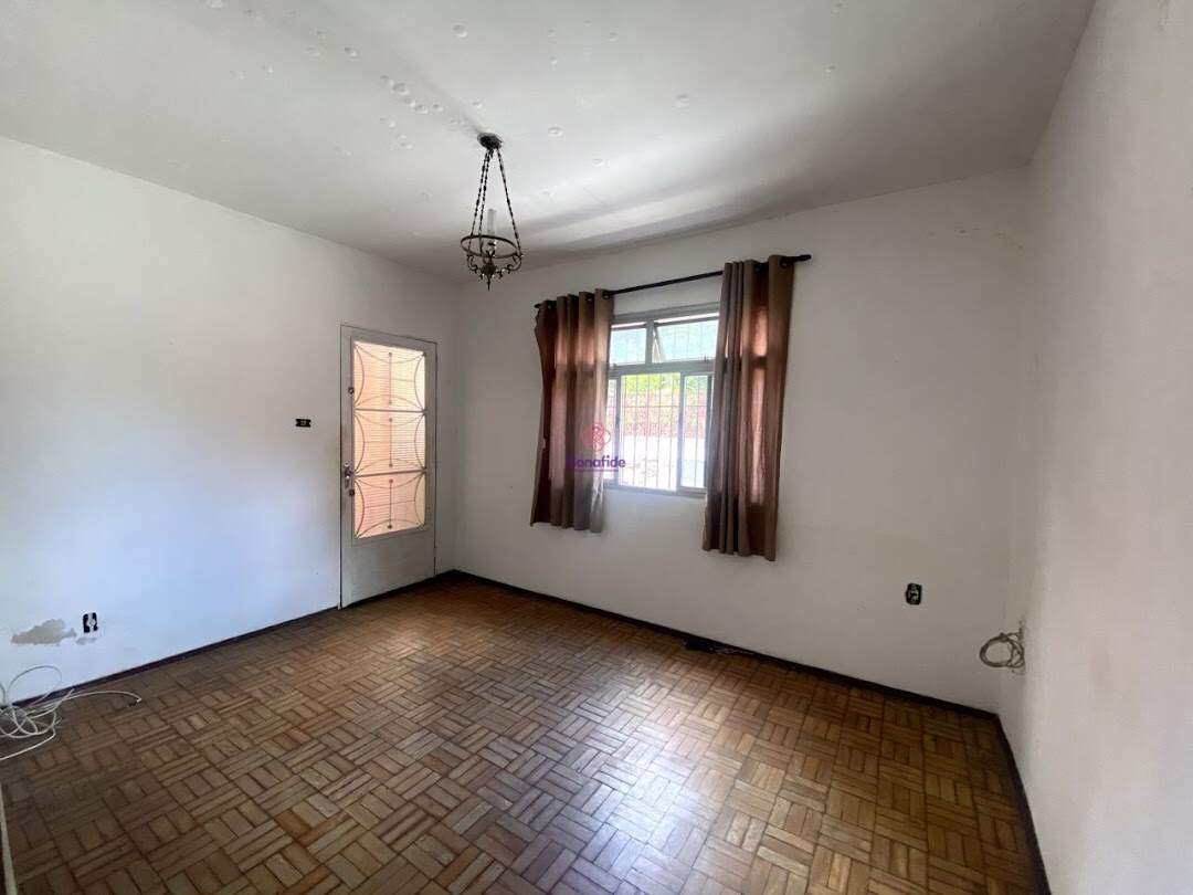 Casa à venda no Jardim do Lago: 