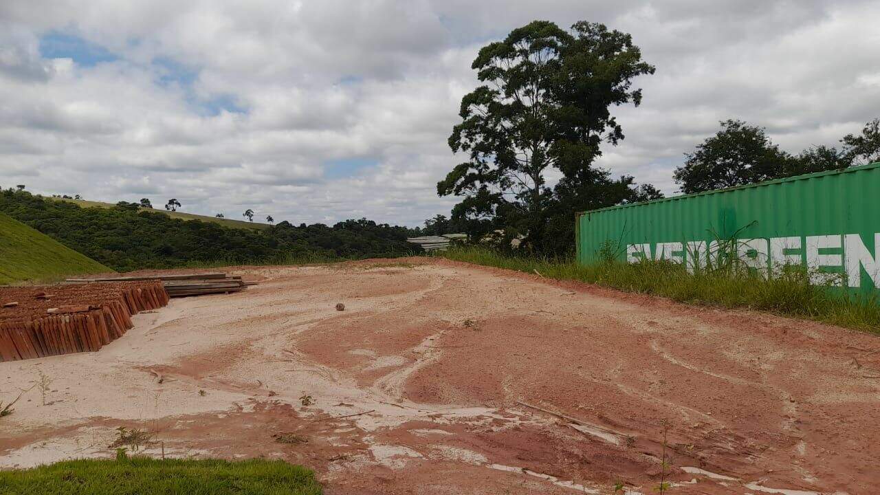 Área à venda no Parque São Luiz: 