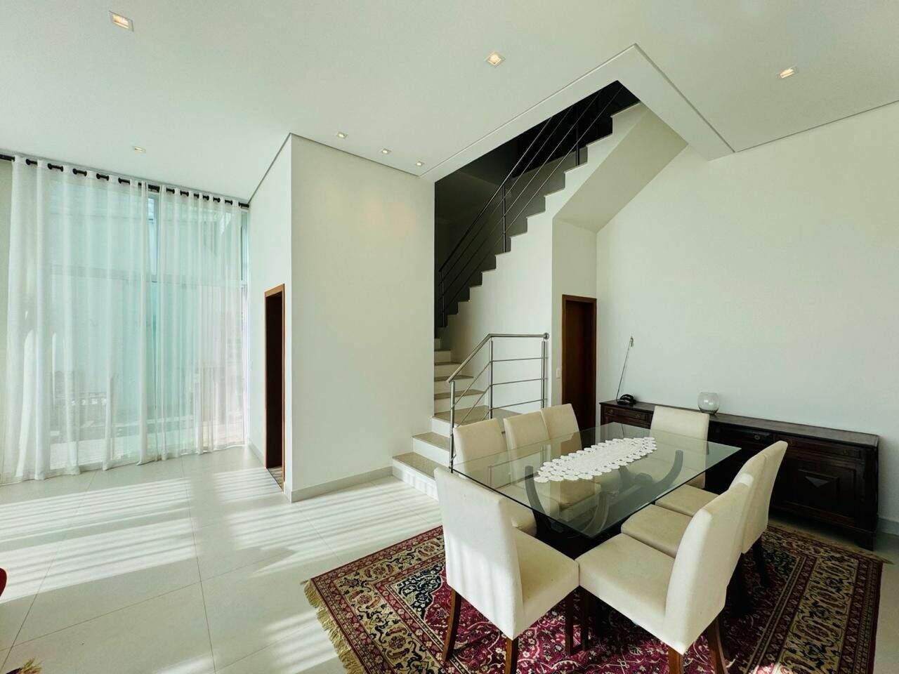 Casa à venda no Cambarah: 