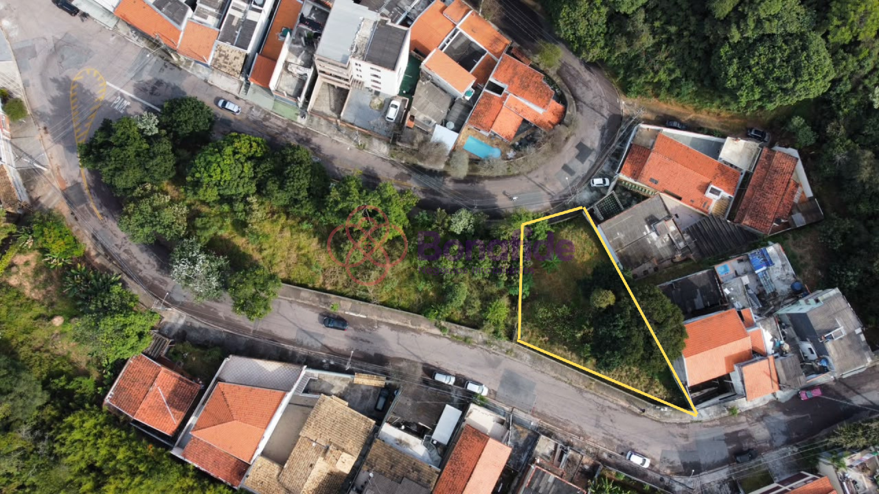 Terreno à venda no Jardim Roma: 