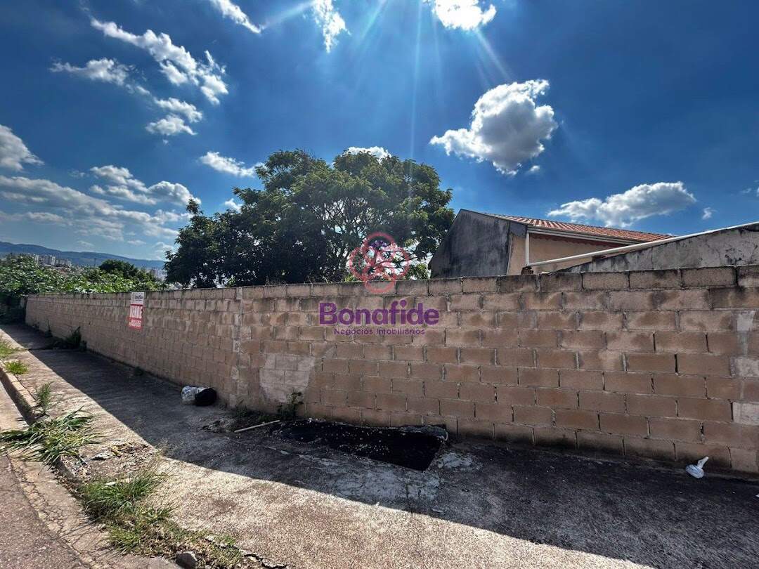 Terreno à venda no Jardim Roma: 