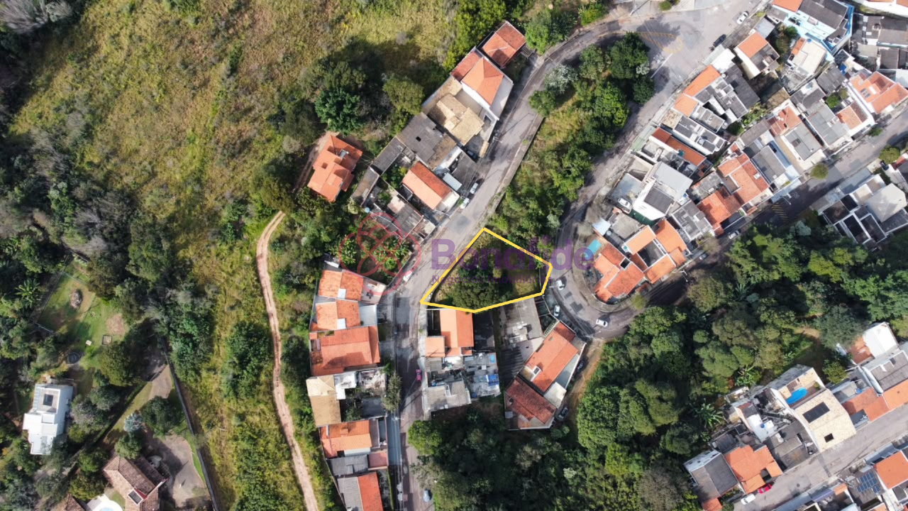Terreno à venda no Jardim Roma: 
