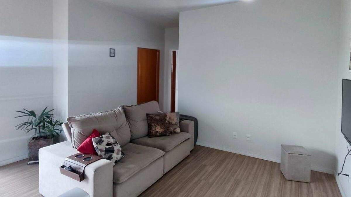 Sobrado à venda no Parque Residencial Jundiaí: 