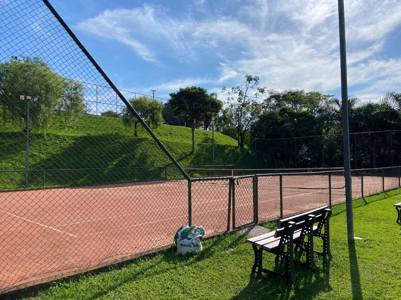 Terreno à venda no Jardim Primavera: 