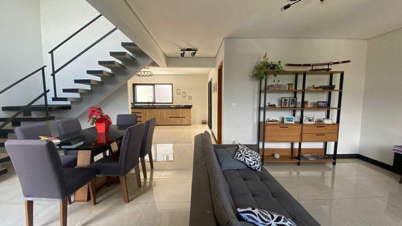 Casa à venda no Distrito Jacaré: 