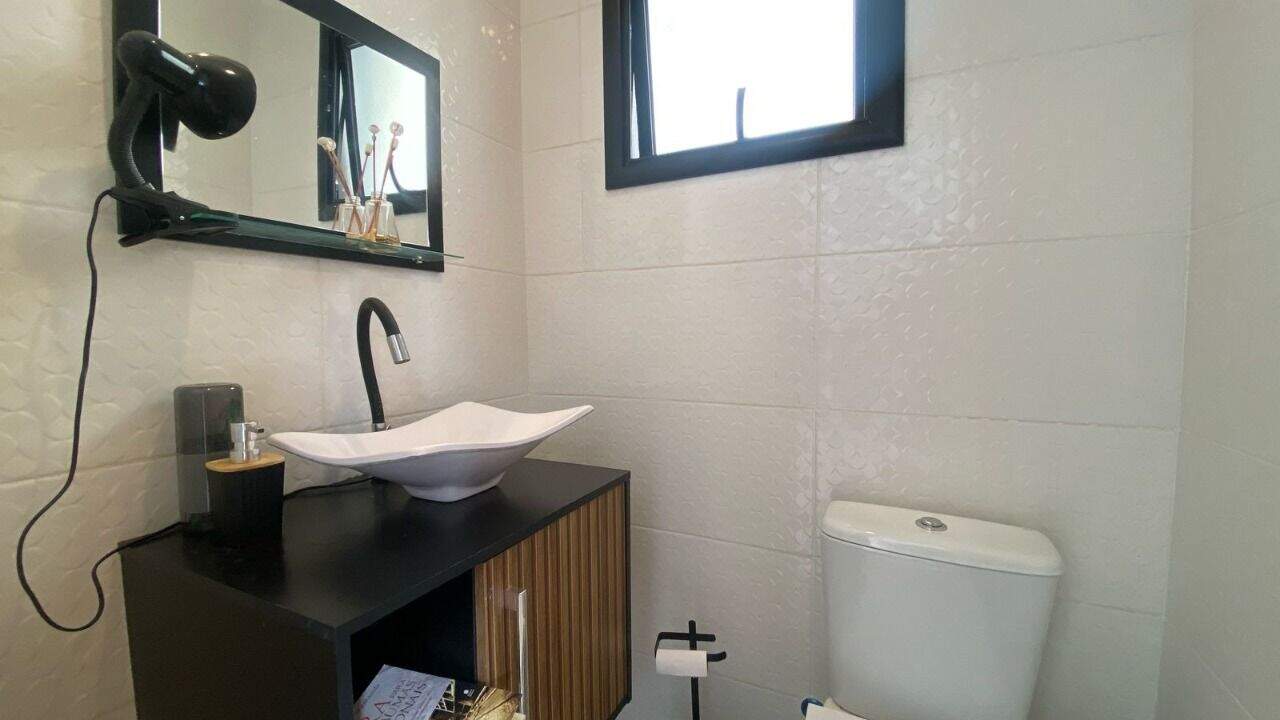 Casa à venda no Distrito Jacaré: 