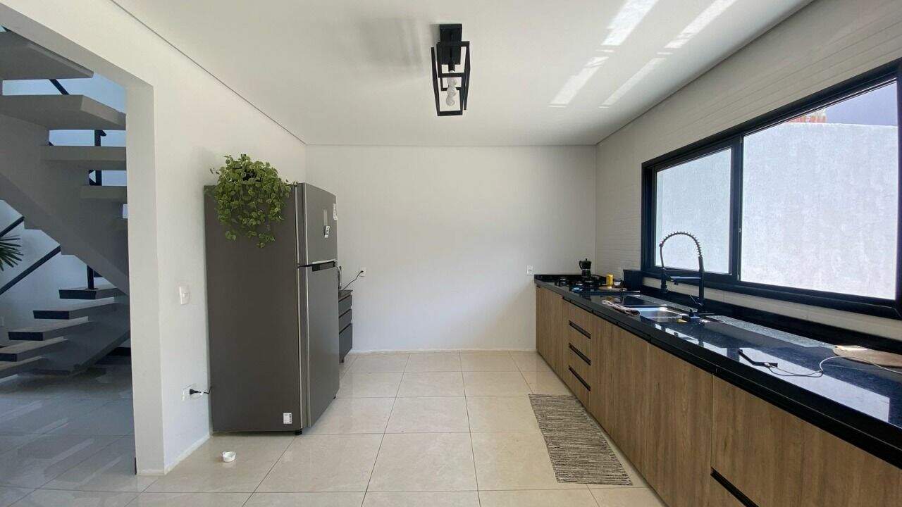 Casa à venda no Distrito Jacaré: 