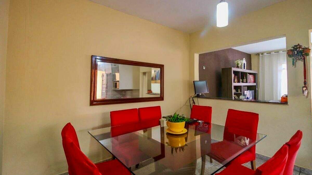 Casa à venda no Jardim Caçula: 